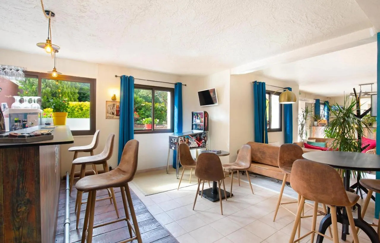 Les Pins Blancs En Provence Hotel Le Muy